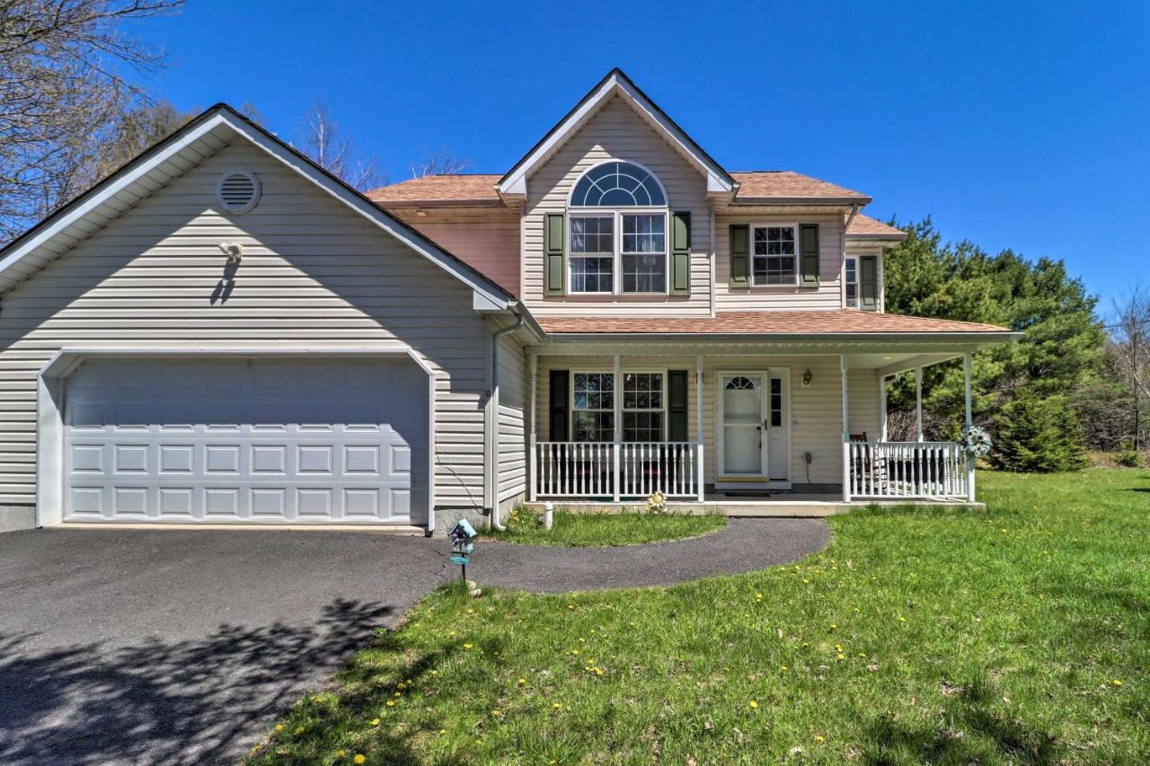 Colonial House In Quiet Area Near Camelback Resort Pocono Summit Exterior foto