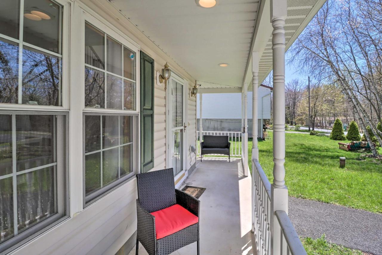 Colonial House In Quiet Area Near Camelback Resort Pocono Summit Exterior foto