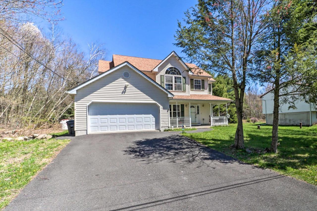 Colonial House In Quiet Area Near Camelback Resort Pocono Summit Exterior foto