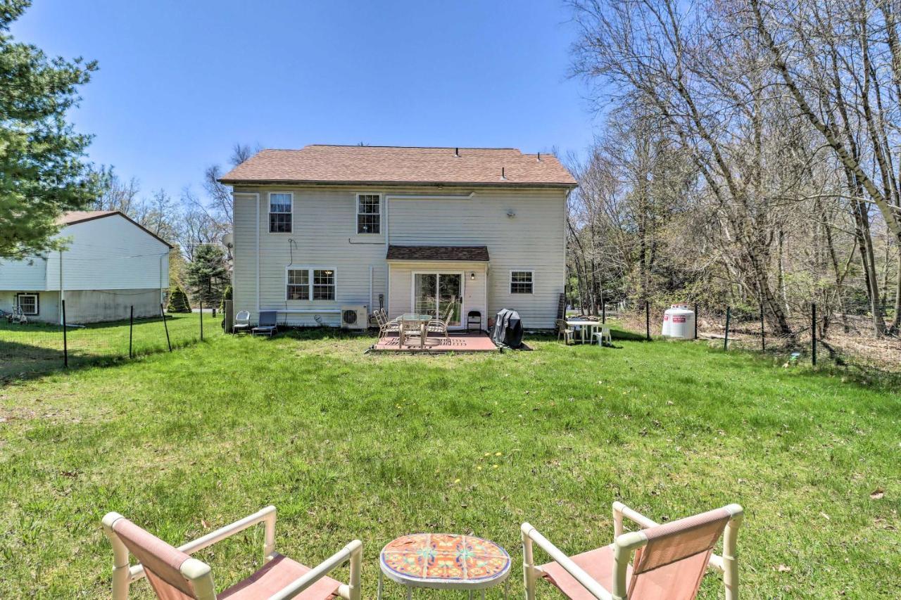 Colonial House In Quiet Area Near Camelback Resort Pocono Summit Exterior foto