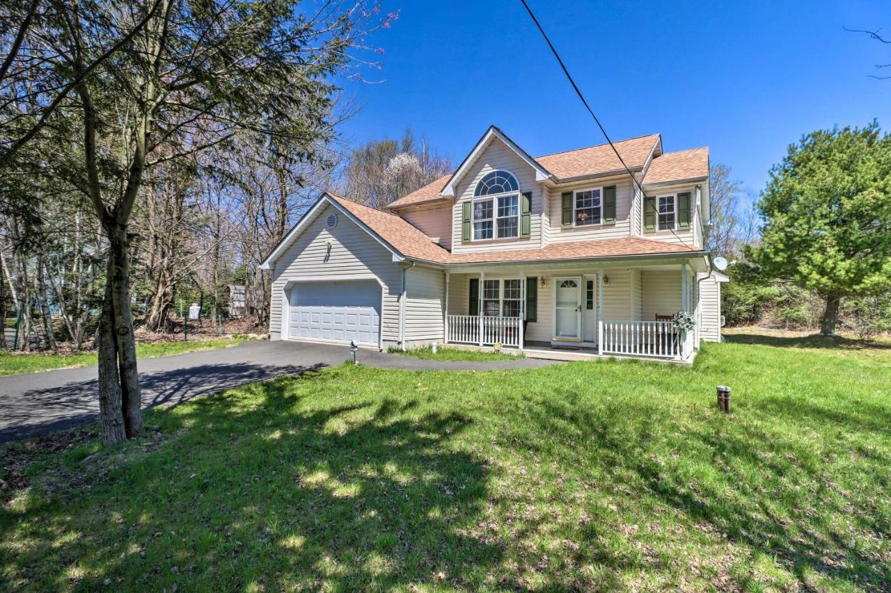 Colonial House In Quiet Area Near Camelback Resort Pocono Summit Exterior foto